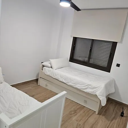 Luxury 3 Bed Marina De La Duquesa, Huge Terrace Pool Views, 500 Meters To Apartment Manilva