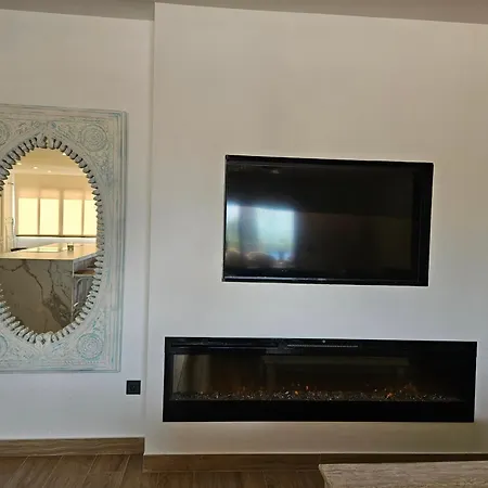 Apartment Luxury 3 Bed Marina De La Duquesa, Huge Terrace Pool Views, 500 Meters To *
