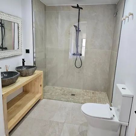 Apartment Luxury 3 Bed Marina De La Duquesa, Huge Terrace Pool Views, 500 Meters To *