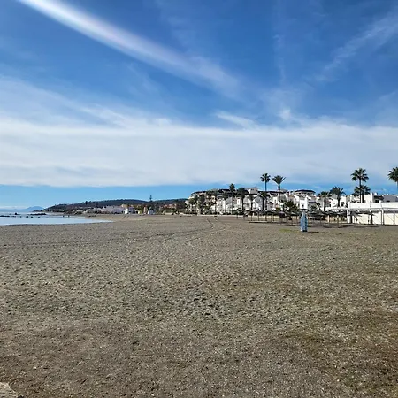Luxury 3 Bed Marina De La Duquesa, Huge Terrace Pool Views, 500 Meters To * Manilva