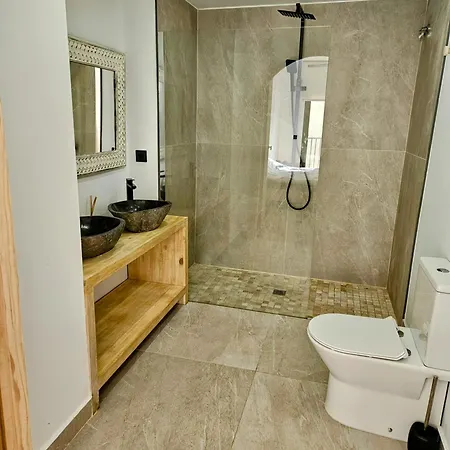 Luxury 3 Bed Marina De La Duquesa, Huge Terrace Pool Views, 500 Meters To Apartment *