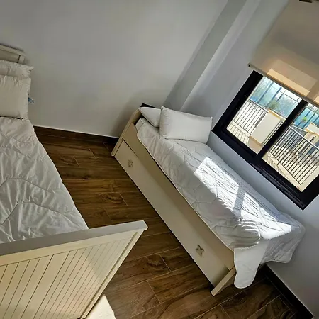 Apartment Luxury 3 Bed Marina De La Duquesa, Huge Terrace Pool Views, 500 Meters To