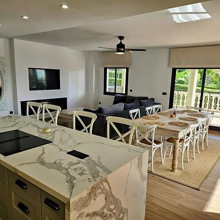 Luxury 3 Bed Marina De La Duquesa, Huge Terrace Pool Views, 500 Meters To