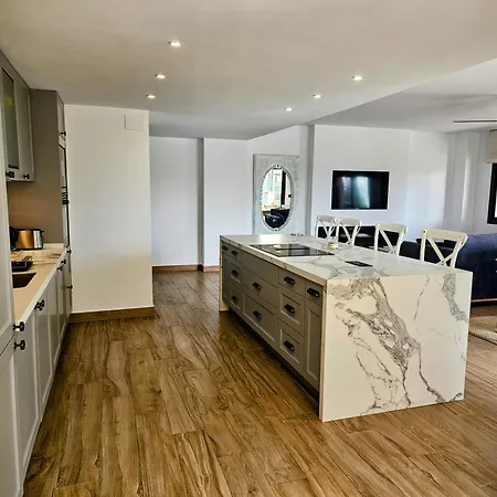 Apartment Luxury 3 Bed Marina De La Duquesa, Huge Terrace Pool Views, 500 Meters To *