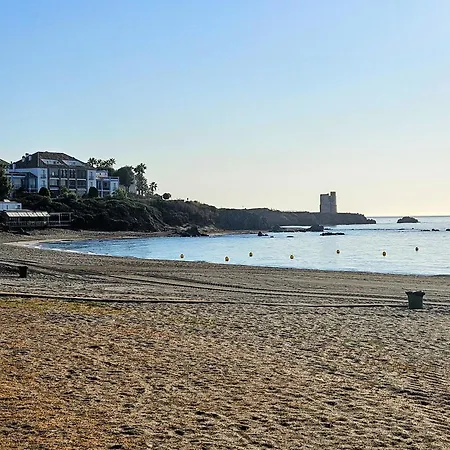 Apartment Luxury 3 Bed Marina De La Duquesa, Huge Terrace Pool Views, 500 Meters To *